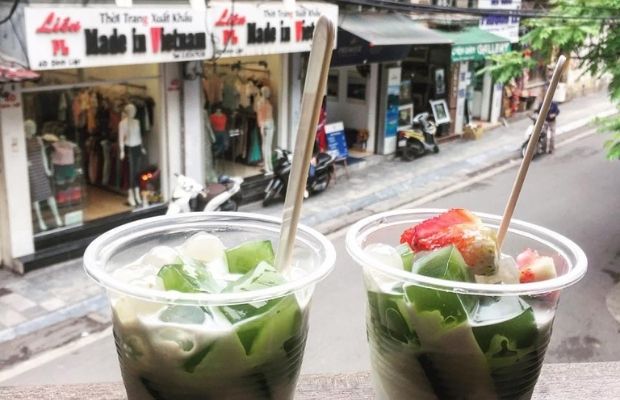 Sticky leaves jelly yogurt